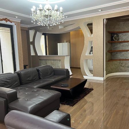 Cosy Apartment In The City Centre Tbilisi Ngoại thất bức ảnh