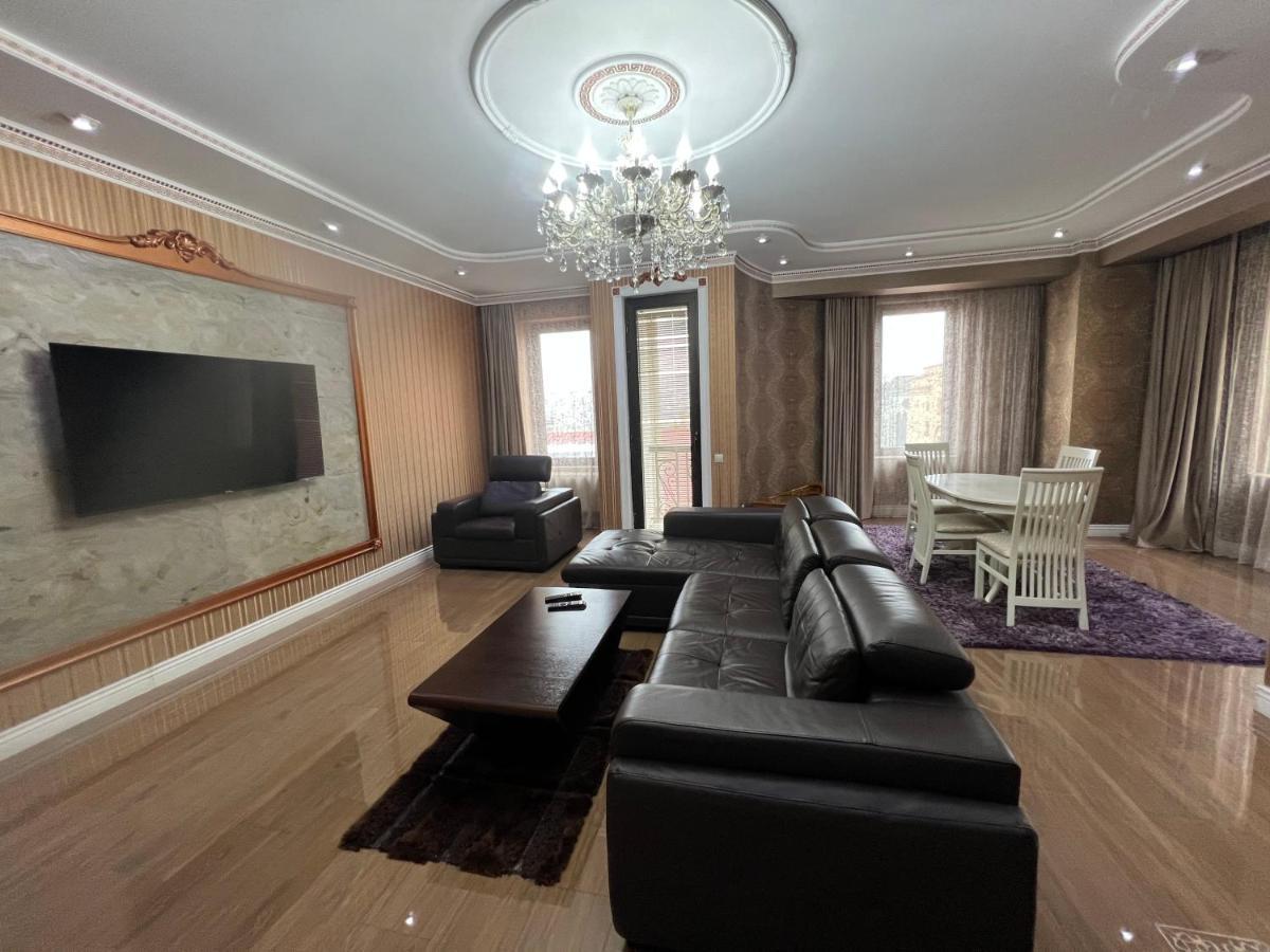 Cosy Apartment In The City Centre Tbilisi Ngoại thất bức ảnh