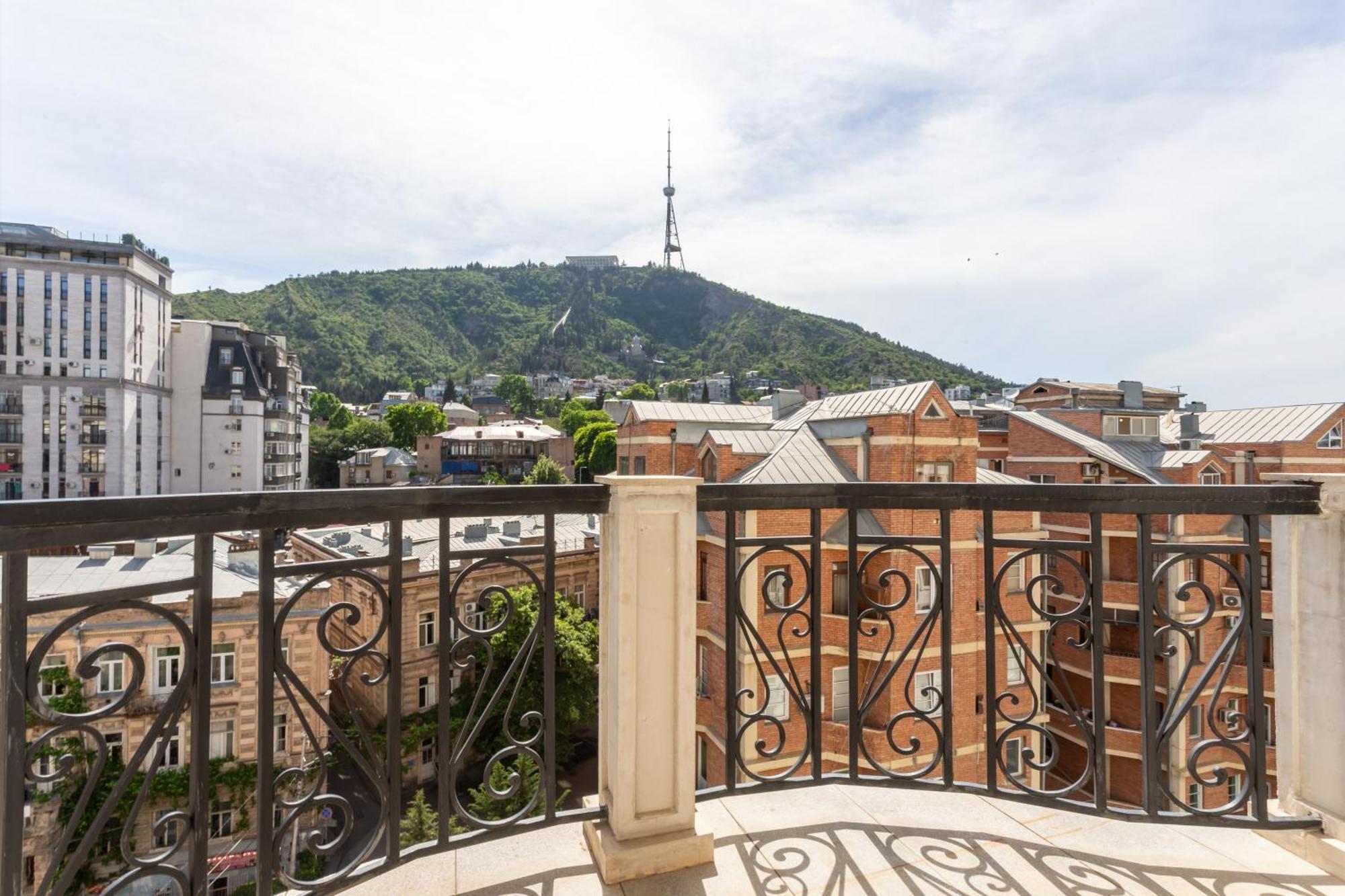 Cosy Apartment In The City Centre Tbilisi Ngoại thất bức ảnh
